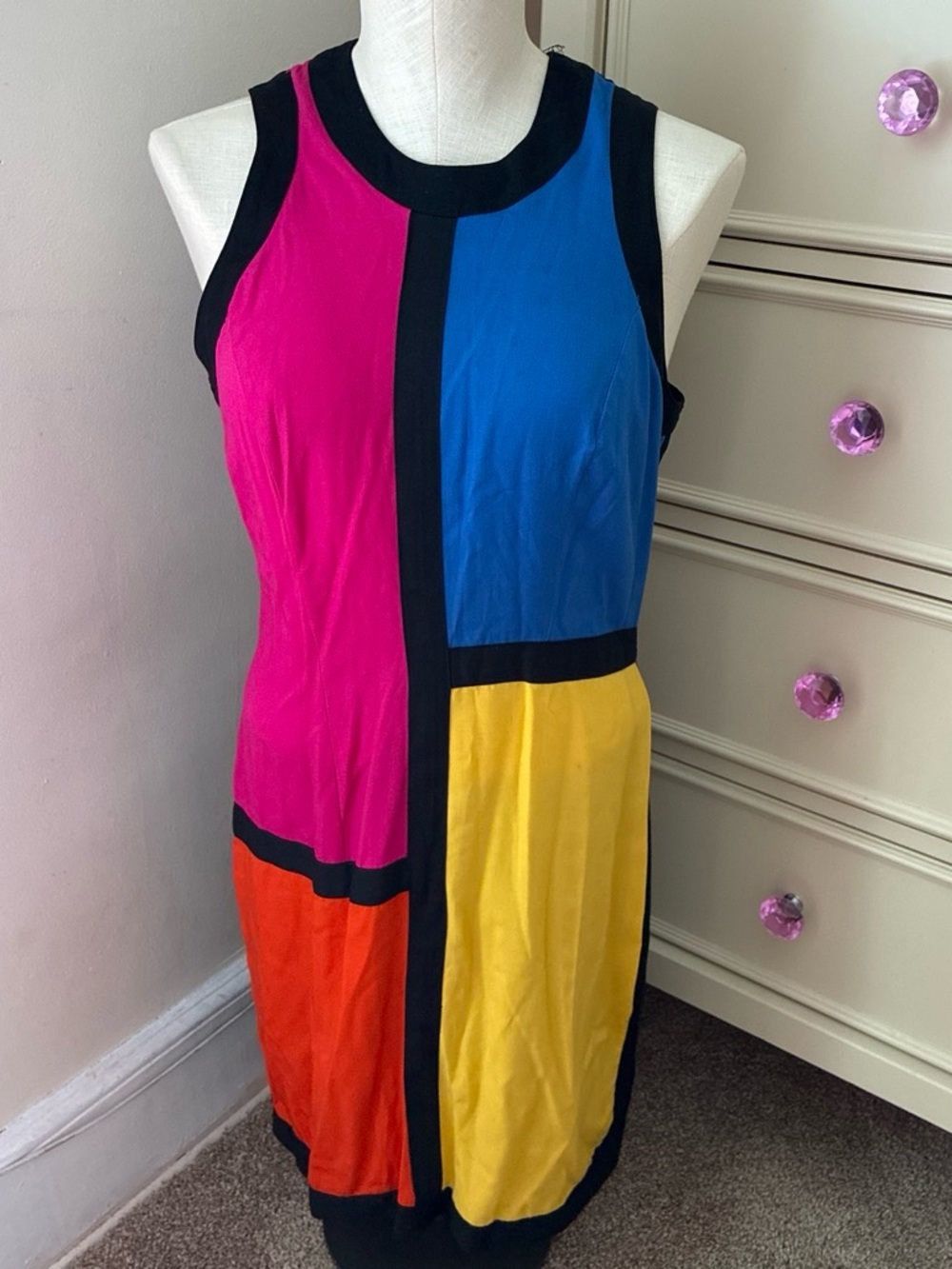 90s Sleeveless Color-Blocking Shift Dress by La Belle Fashion Inc.